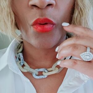 Elegant Marble Link  Chain Necklace